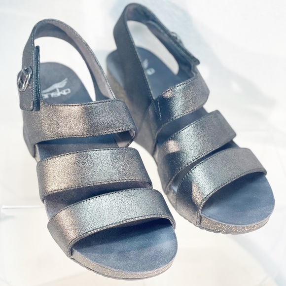 Dansko Stacey Wedge Sandals Graphite Metallic Suede Size 38 EUC - Picture 1 of 13